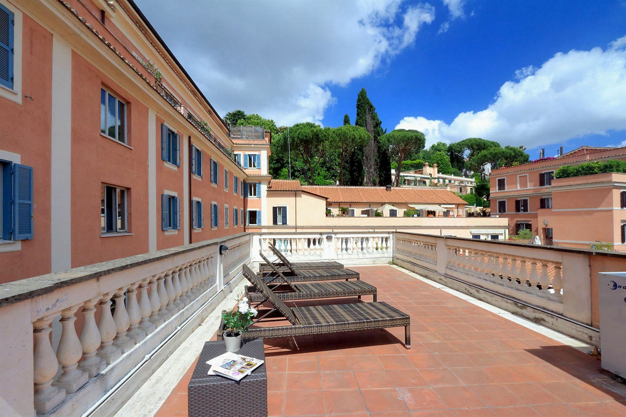 Apartment Piazzetta Margutta - My Extra Rom